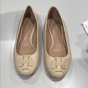 Tory Burch Cream Flats with Woven Leather and Logo Medallion